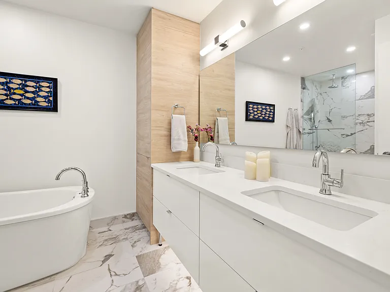 1628 Store St #308 — Photo 20