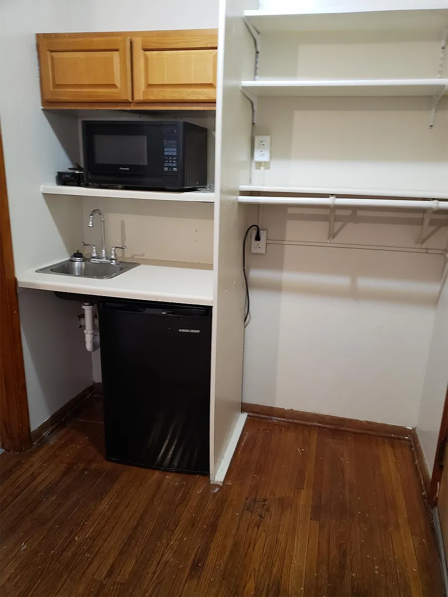 Photo 1 of 4 - 816 Mamie Eisenhower Ave #3 - Boone, IA Dinette - 816 Mamie Eisenhower Ave #3
