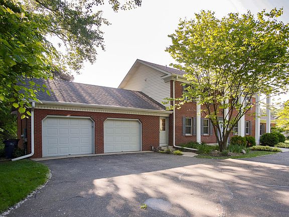 4th image of 10396 W Gull Lake Dr
