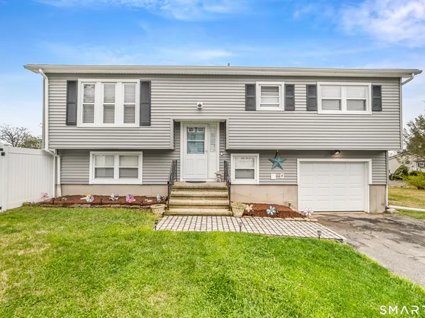 3 Cardinal Lane, Naugatuck, CT 06770