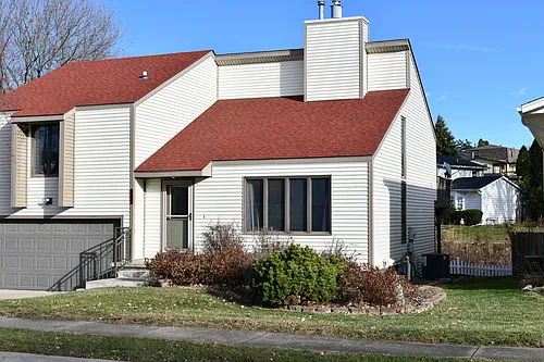 2905 Willow Dr Photo 1