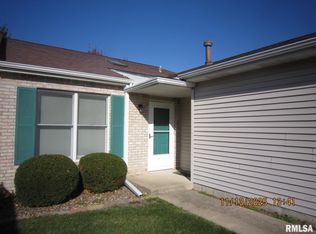 2608 38th St, Moline, IL 61265