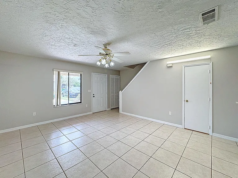 287 Nottingham Pl — Photo 8
