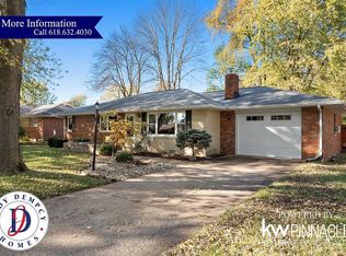 221 Joseph Dr, Fairview Heights, IL 62208