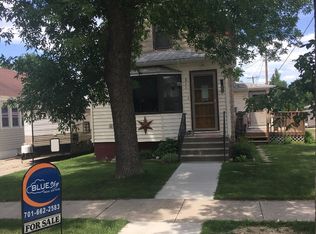 311 8th St NE, Devils Lake, ND 58301