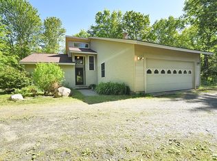 35 Darfler Ln, Granville, NY 12832