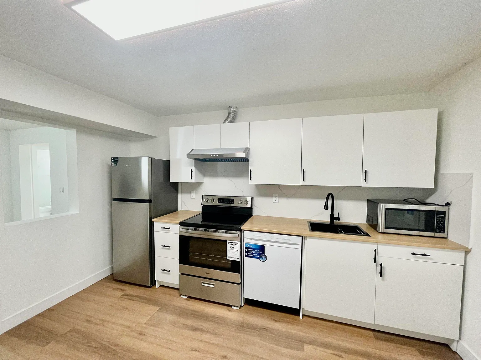 1 bed, 600 sqft, $1,350 — Photo 3