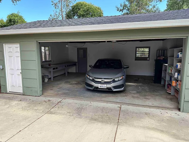 110 Del Monte Way — Photo 4