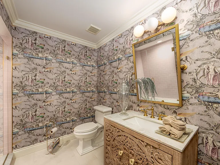 16646 Brooklane Blvd — Photo 31