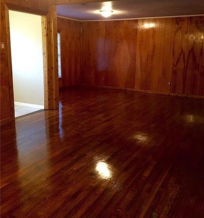 4th image of 5013 Doyle St