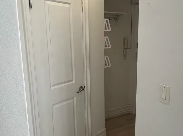 310 Riverside Drive image 7 of 8