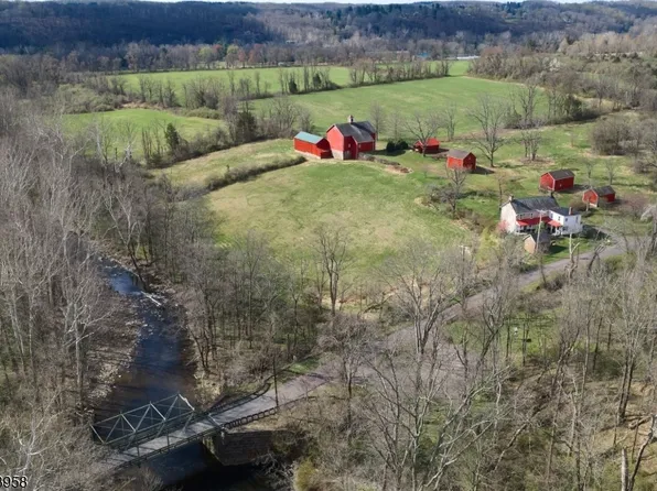 119 Raven Rock Rd, Delaware Twp., NJ 08559