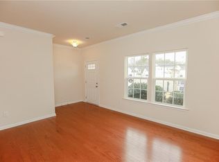 206 Flatback Cir, Newport News, VA 23601