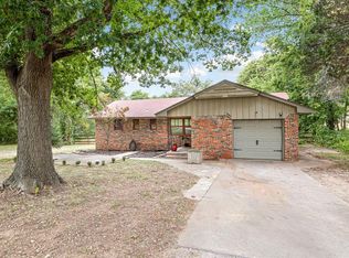 1007 Whiteoak Rd, Edmond, OK 73034