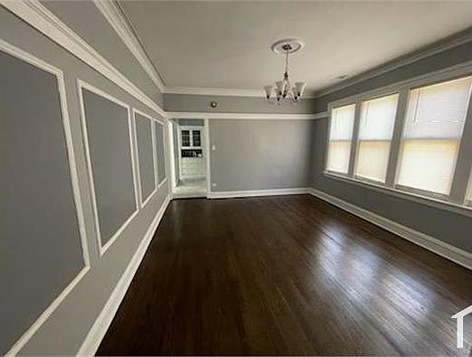 4th image of 7942 S Loomis Blvd Unit 2