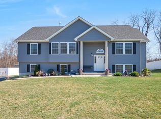 4 Haskin Ct, Montgomery, NY 12549