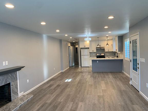 3rd image of 9 Glenbrook Ave