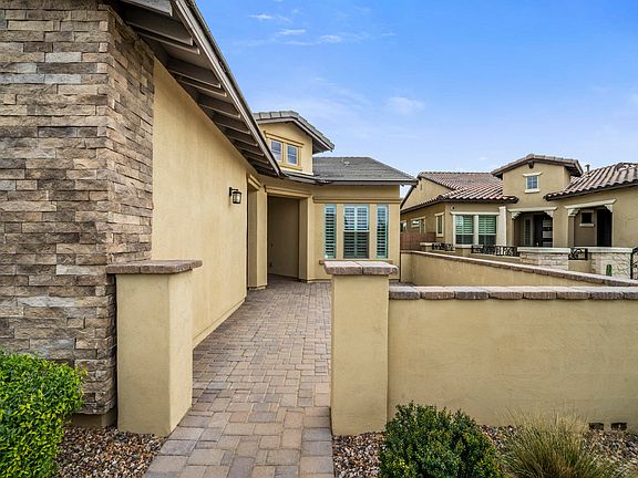 4th image of 9585 W Park View Ln