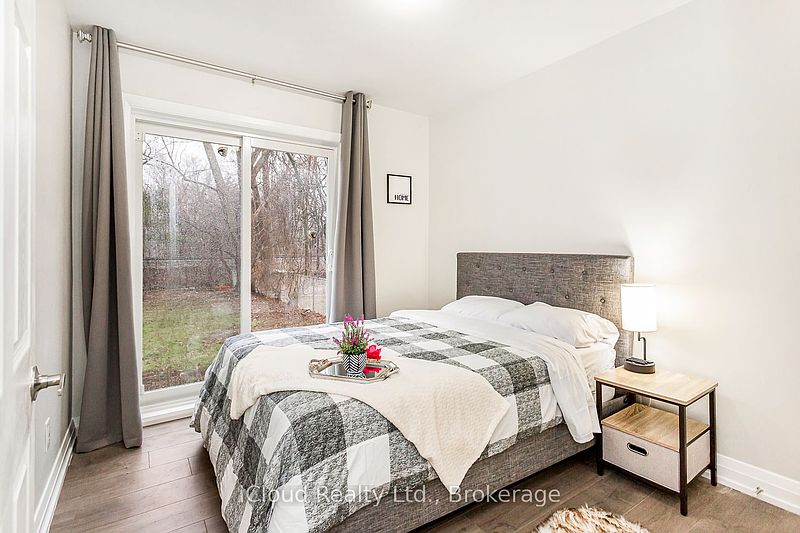 Toronto House for rent - 5 Bedrooms — photo 10
