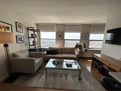 2626 N Lakeview Ave APT 3606, Chicago, IL, 60614