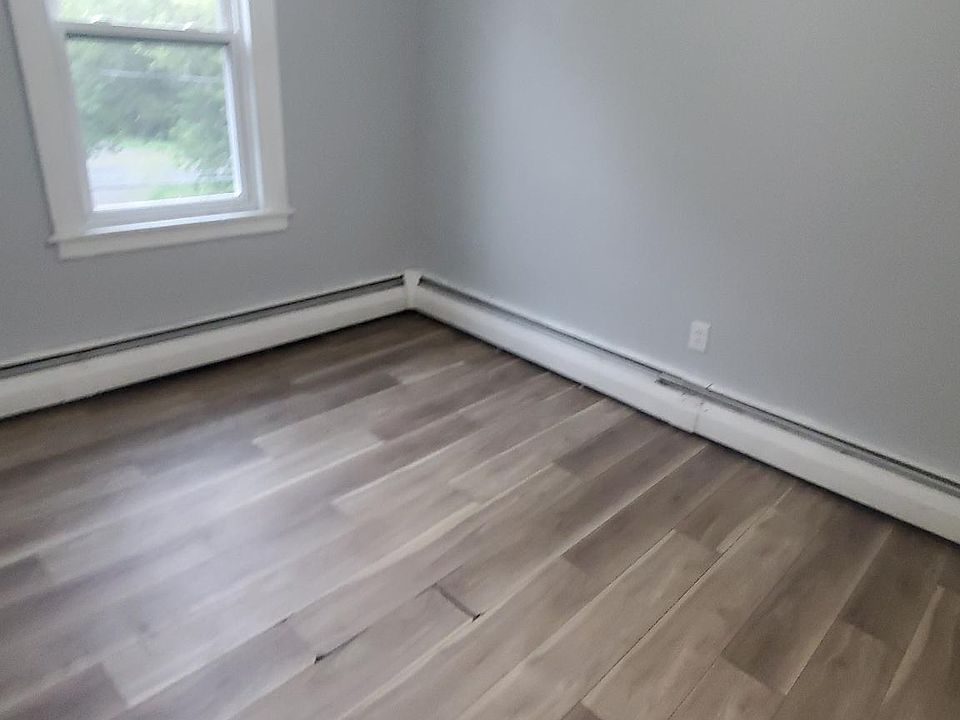 2nd image of 161 Wilcox St #3S