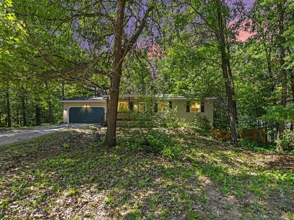 2940 Artist Ave, Interlochen, MI 49643