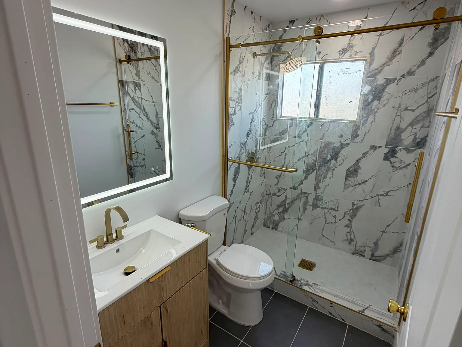 2 bed, 800 sqft, $2,195 — Photo 4