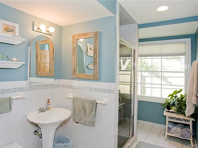 441 Boston Post Rd — Photo 11