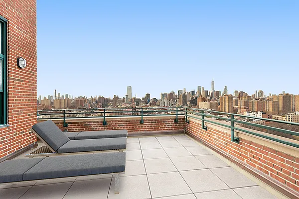 Rented by Corcoran | media 31