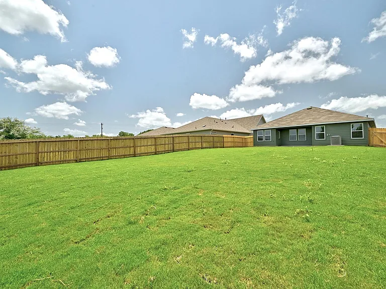 106 N Richland Dr — Photo 19