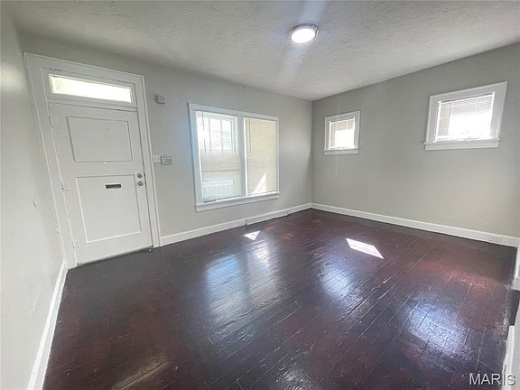 2nd image of 2128 Lexa Dr