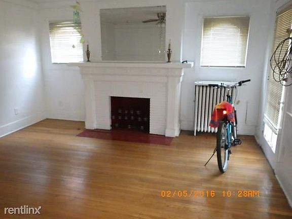 commonwealth living room