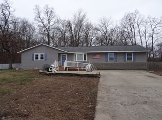 412 Lions Dr, Rome City, IN 46784