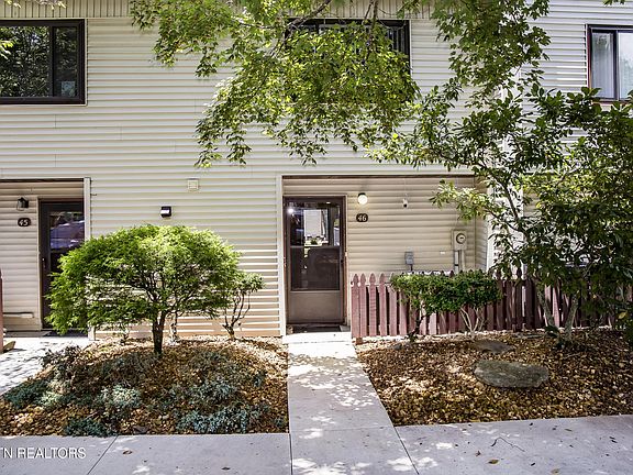 2nd image of 46 Wilshire Heights Dr