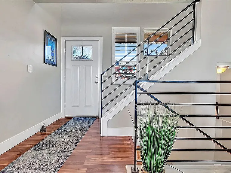 2316 S Long Dr — Photo 6