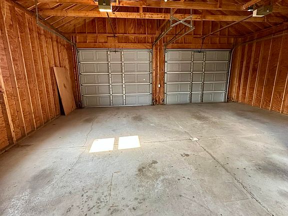 4th image of 350 Jordan Ave
