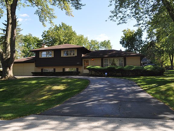 2nd image of 440 Linden Ct
