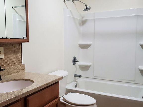 2nd image of 1501-1505 E 25th St #1505-D