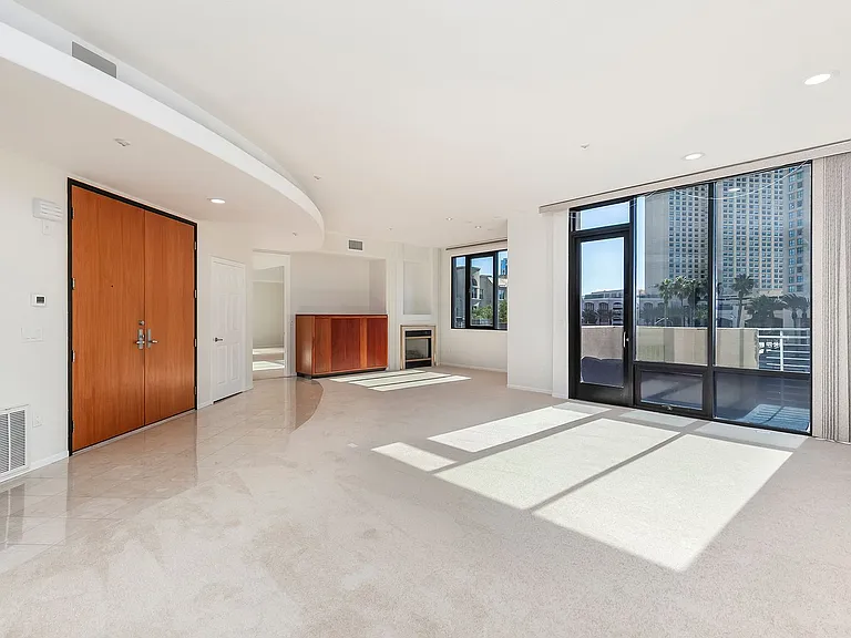 611 G St #321 — Photo 46