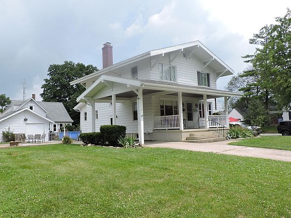 2nd image of 704 W High St