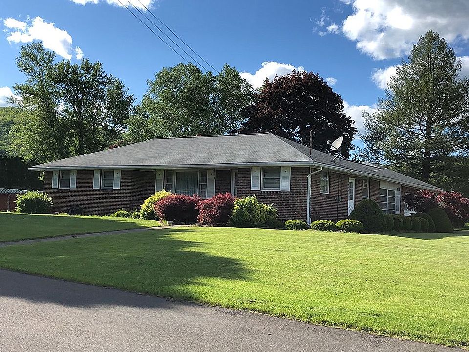 2nd image of 8 Jameson Rd