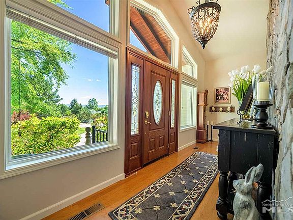 5th image of 199 Aspen Hill Ct