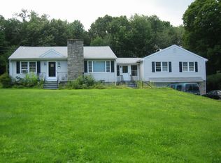 16 Maria Hotchkiss Rd, Prospect, CT 06712