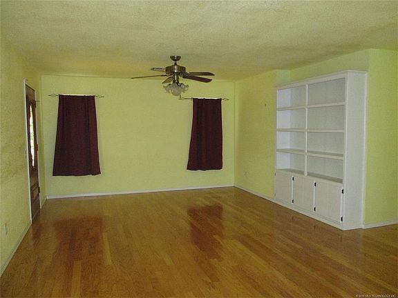 5th image of 810 N K. St