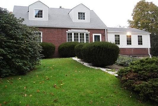 Maple Lane Front