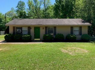 418 Sylvan Rd, Columbus, MS 39702