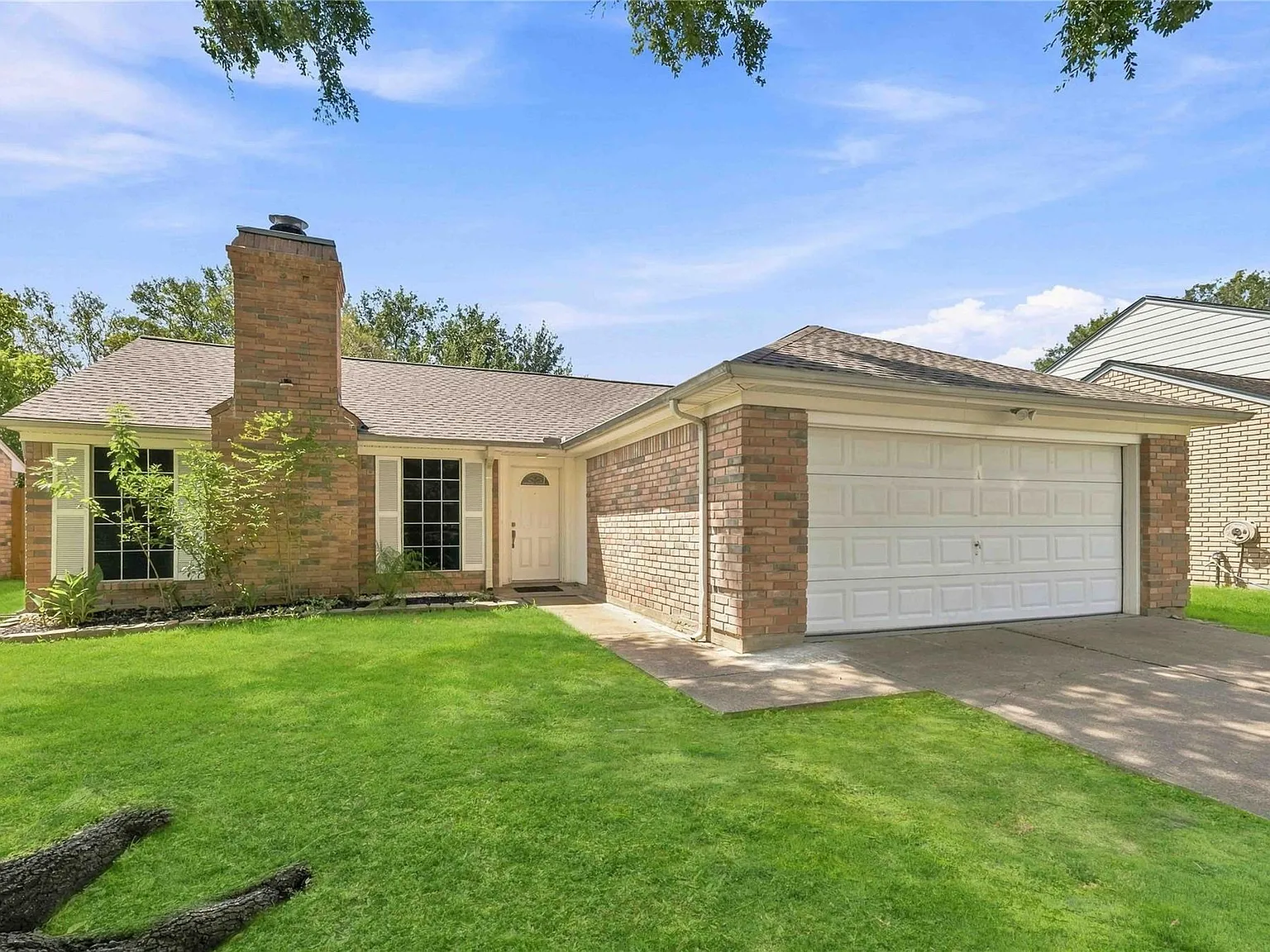 3 bed, 2.0 bath, 1600 sqft, $1,850 — Photo 2