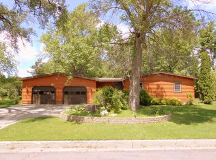 212 W Woodman St, Jeffers, MN 56145