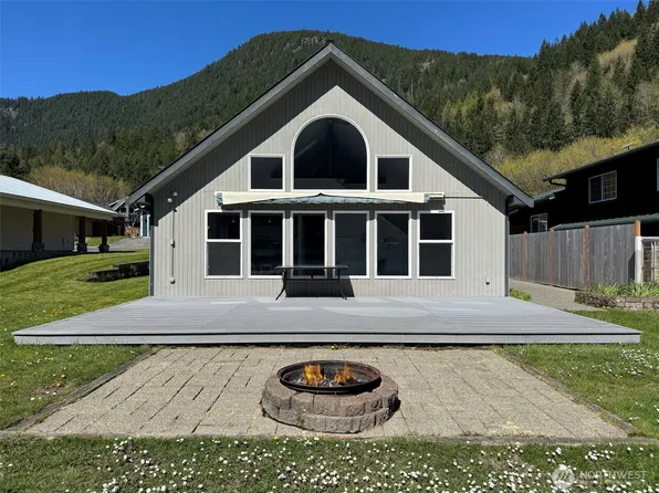 371 Maple Grove, Port Angeles, WA 98363