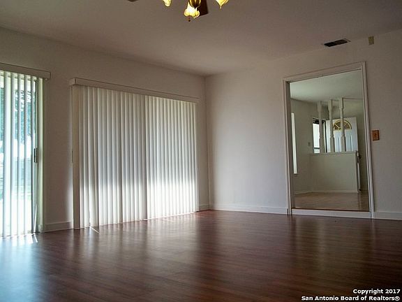 5th image of 83 Winn Ave